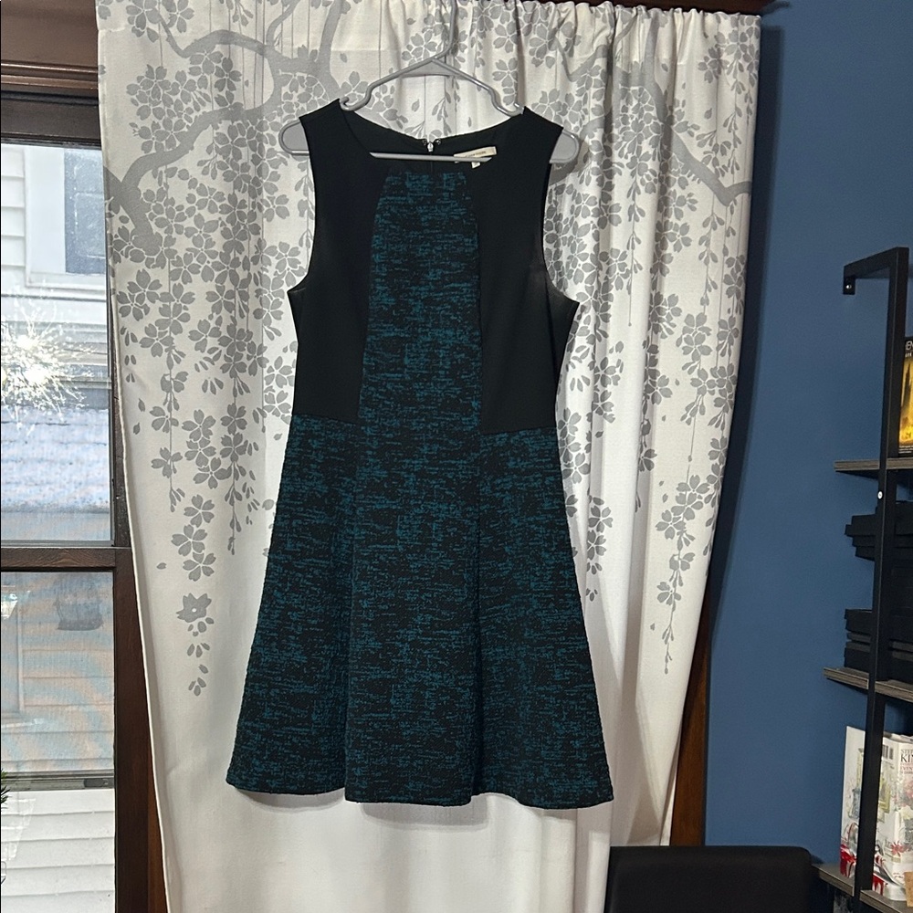 41 Hawthorn Black and Blue Textured Mini Dress